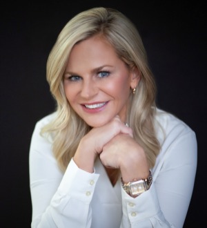 Photo of Kari Peterson