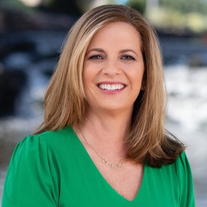 Photo of Nicole R. Ament