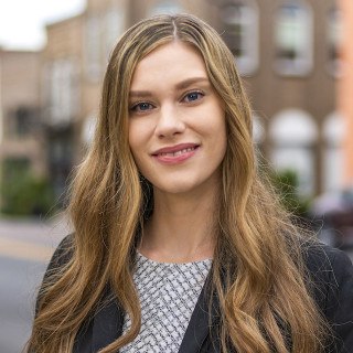 Photo of Rebecca Bee